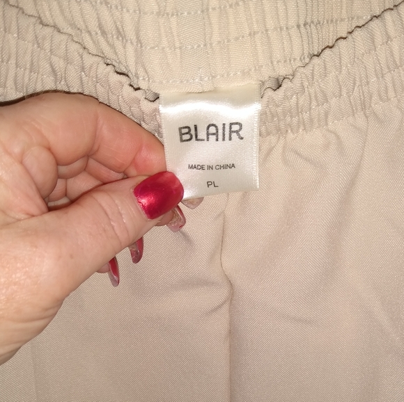 Petite Crop Pants NWOT - Picture 6 of 11